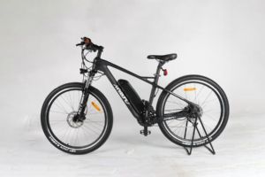 美雅途 
 碳纤维高端锂电自行车电动汽车