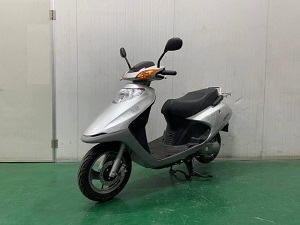 
京骑JQ1800DT-A
电动摩托车整车外观图册